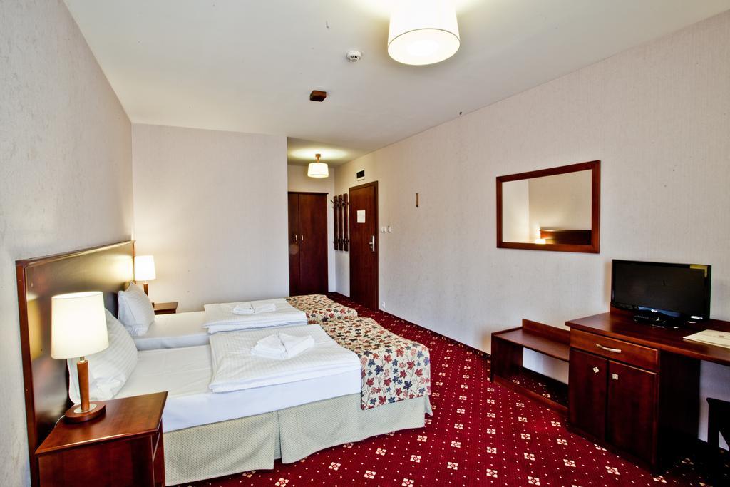 Hotel Stara Szmergielnia Bielsko-Biała Room photo